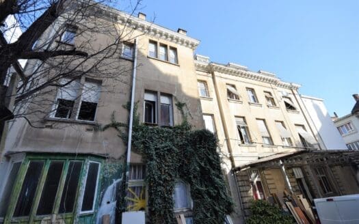 Commerce à vendre  1750 m², 1100000 €