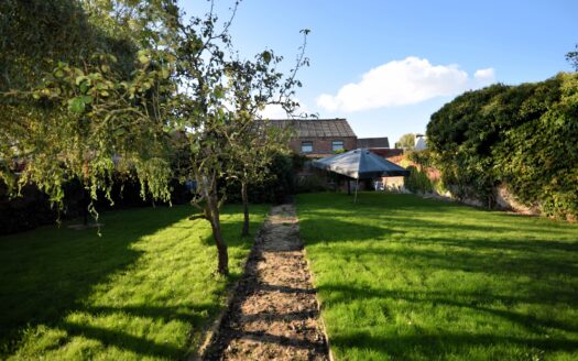 Huis te koop  4 slaapkamers 446 m², 500000 €