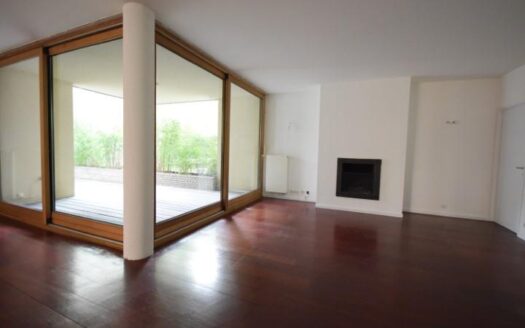 Appartement à louer  3 chambres 125 m², 1700 €