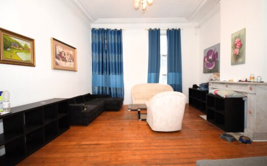 Maison à vendre  5 chambres 330 m², 500000 €