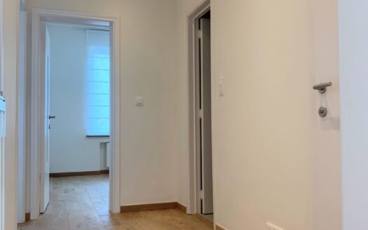 Flat for rent  2 bedrooms 77 m², 1400 €