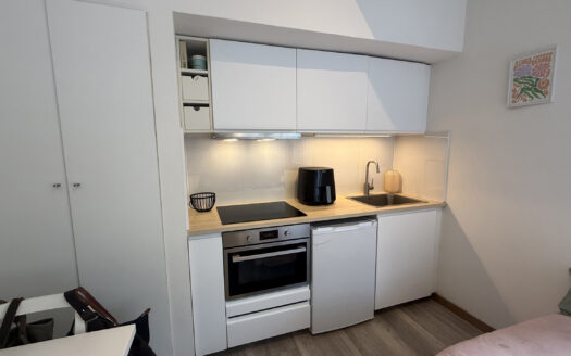 Appartement te huur  22 m², 685 €