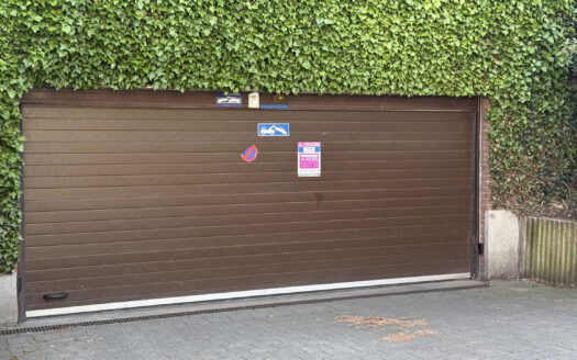 Garage / parking à louer , 100 €