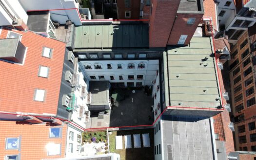 Commercial for sale  1500 m², 4000000 €