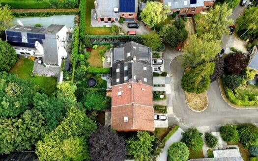 House for sale  4 bedrooms 275 m², 630000 €