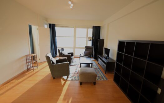 Appartement te huur  1 slaapkamer 60 m², 975 €
