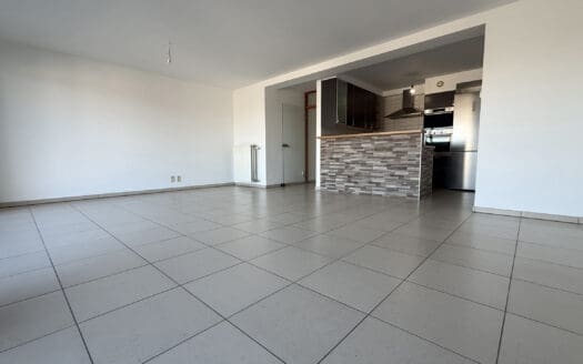 Appartement à louer  2 chambres 102 m², 1400 €