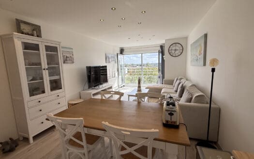 Flat for sale  1 bedroom 46 m², 269000 €