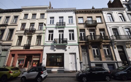 Flat for sale  1 bedroom 69 m², 265000 €
