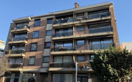 Flat for sale  2 bedrooms 107 m², 239000 €